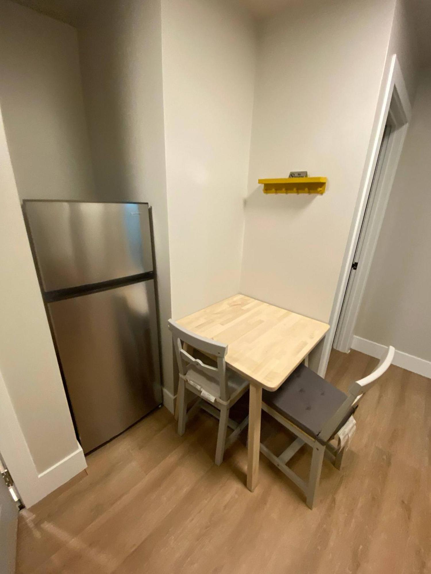 Central 2Br Near Unveristy And Whyte Ave 埃德蒙顿 外观 照片